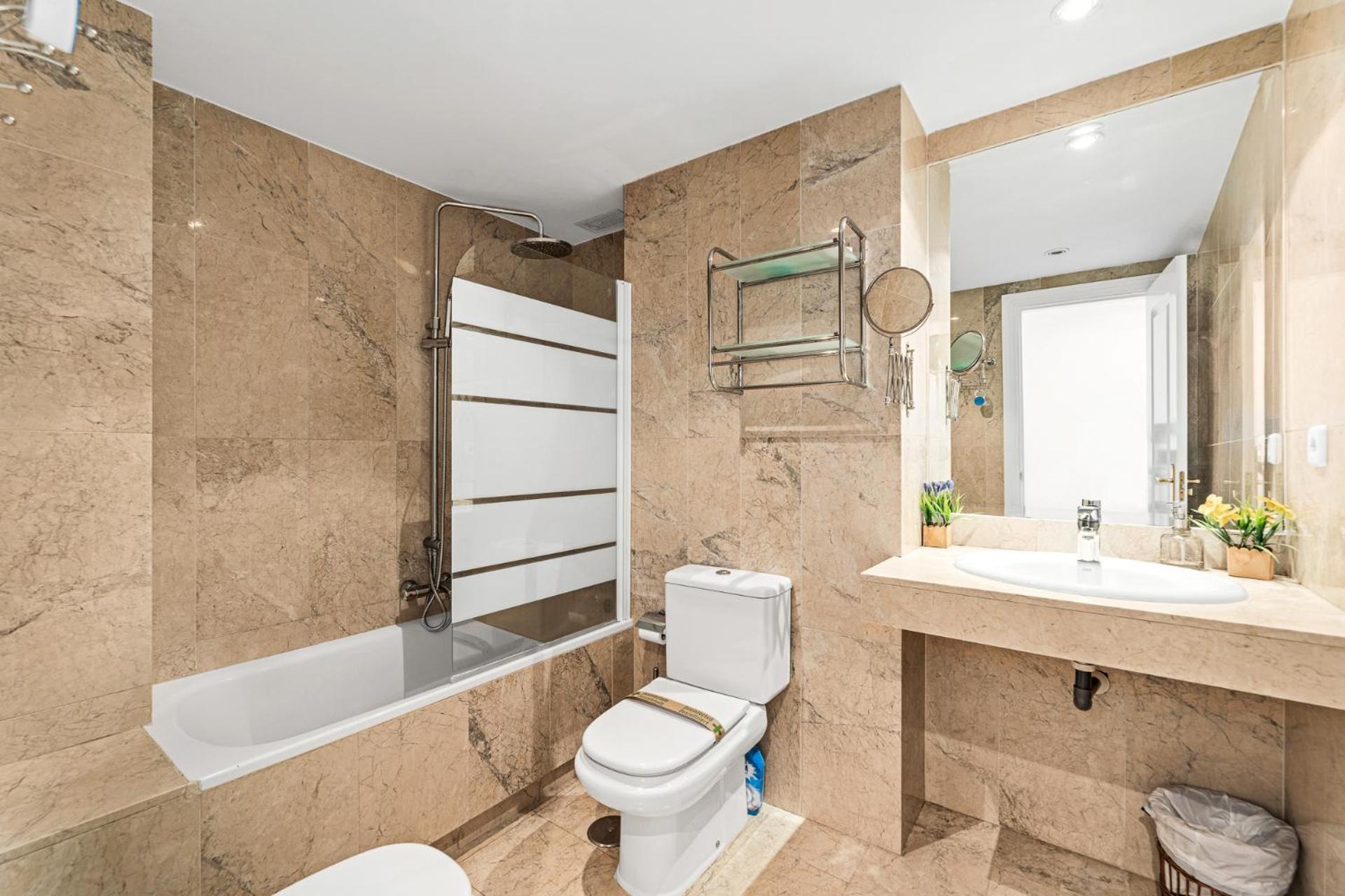 Modern 3br Duplex - Letsmarbella