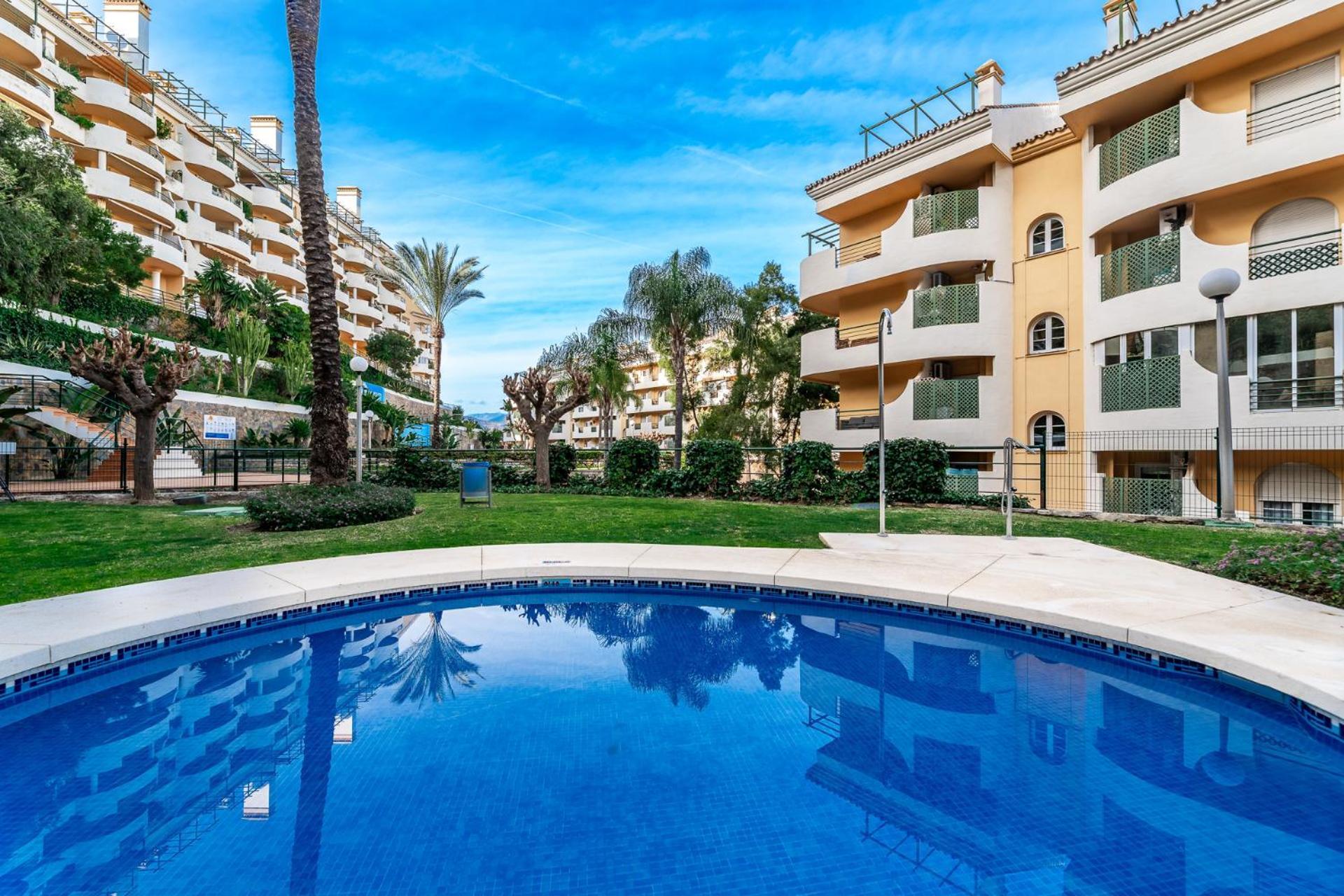 Modern 3br Duplex - Letsmarbella Appartement Marbellac
