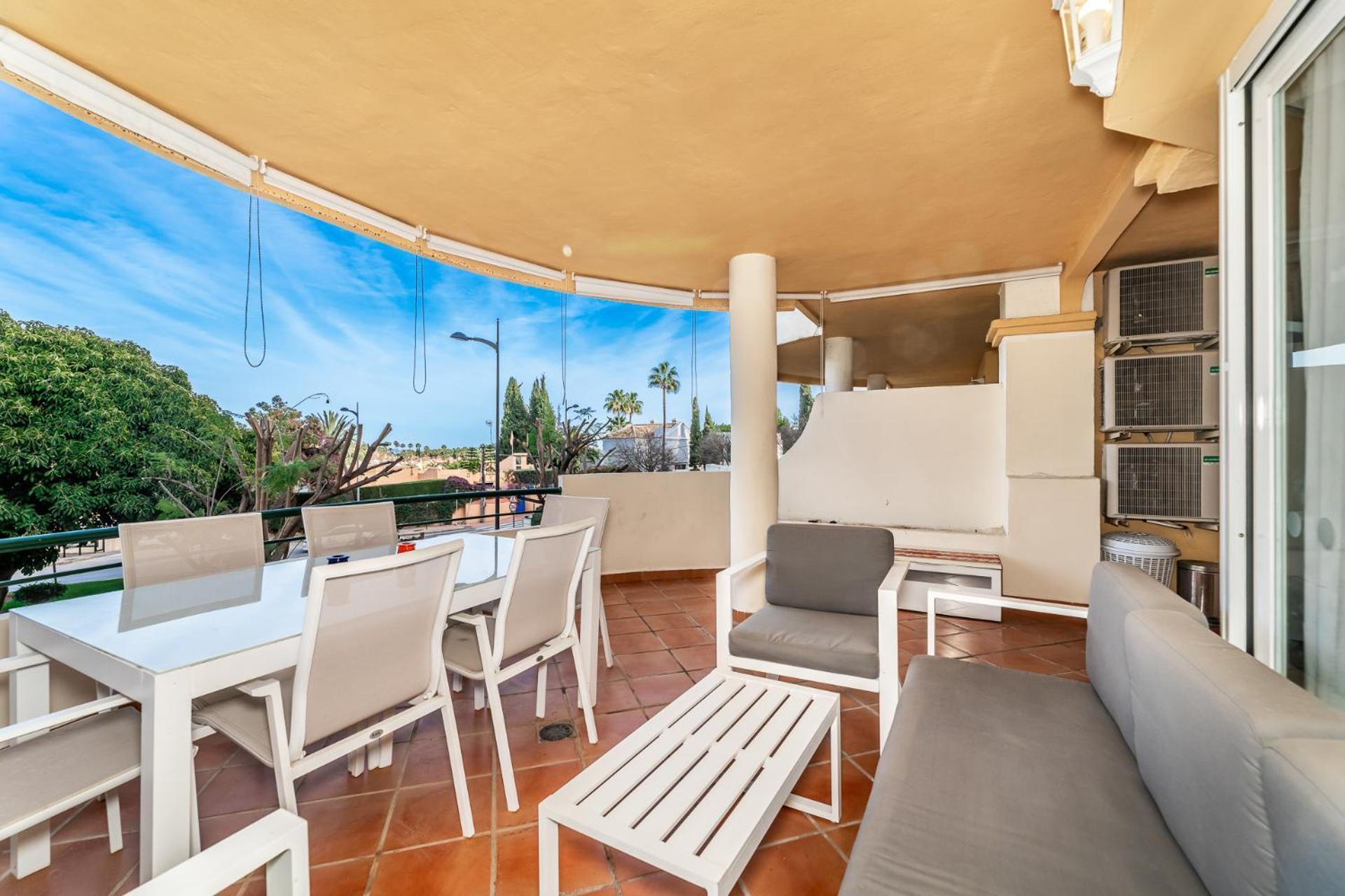 Modern 3br Duplex - Letsmarbella Appartement